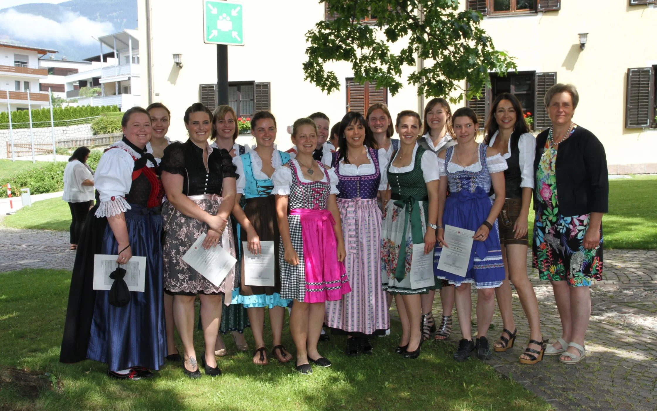 Abschluss Buerinnenschule 2019SBO 24_1600x1067.JPG